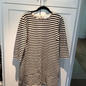 Vineyard Vines -M- striped knit dress- 3/4 sleeves